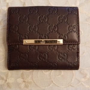 Authentic Gucci Momogram Wallet
